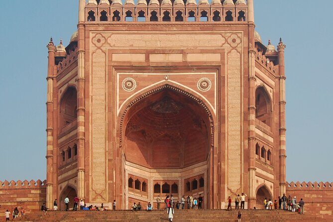 Day Tour from Khajuraho to New Delhi via Agra - Practical Details and What to Expect
