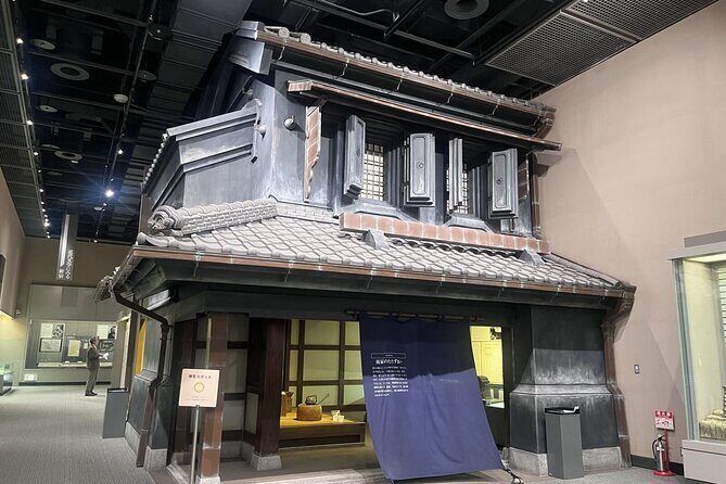 Day Tour in Shinjuku and Kagurazaka Tokyo Hotspot and Hidden Gems - Summary