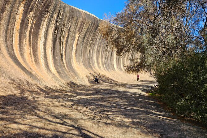 Day Tour in Wave Rock and Mulka's Cave - Key Points