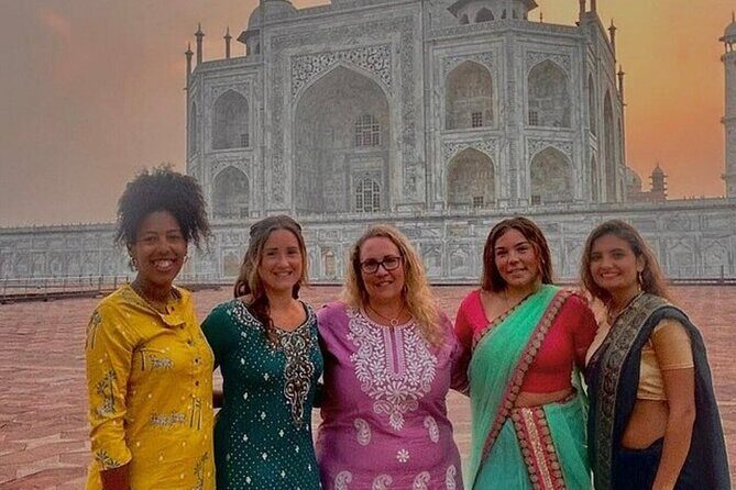 Day Tour Of Tajmahal From Bangalore With Car Guide Entrance Meal - The Overall Experience