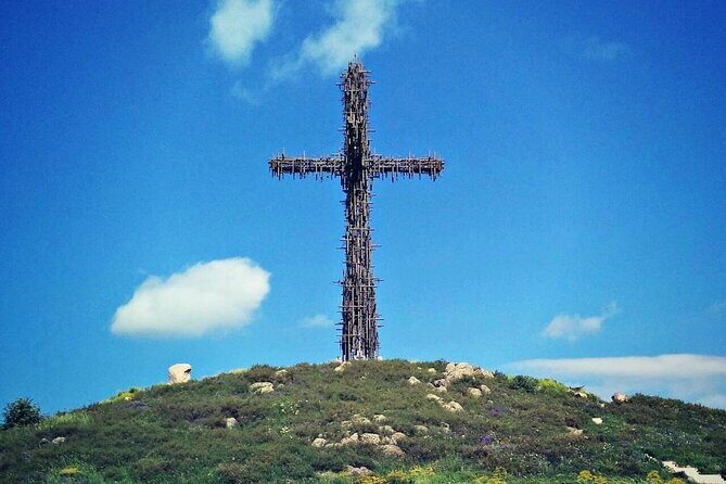 Day Tour to Amberd Fortress Aragats and Kari Lake From Yerevan - Transportation and Group Size