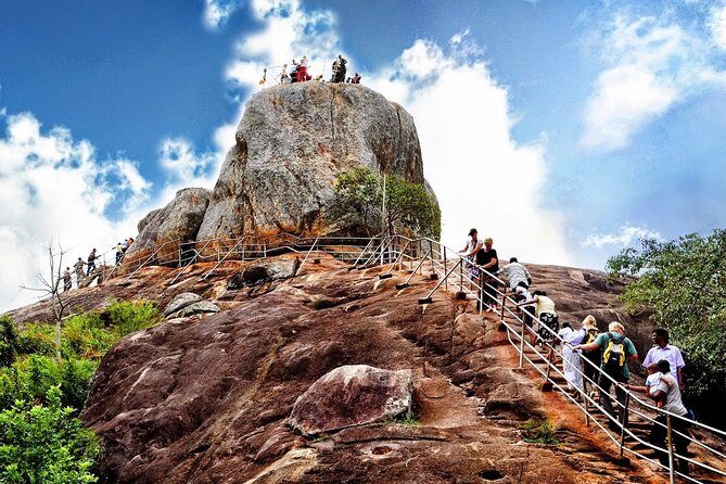 Day Tour to Anuradhapura from Colombo - Exploring Anuradhapura: A Day Trip from Colombo Worth Taking