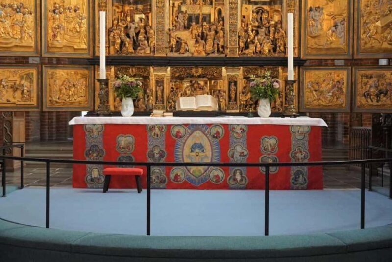 Day tour to: Cathedral, Viking Ships & a renaissance Palace - FAQ