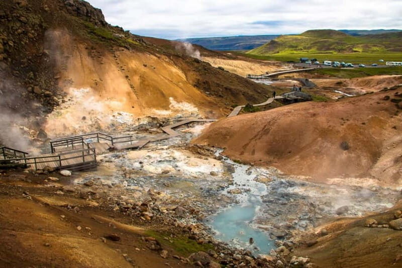 Day Trek to Seltun: Smoky Mountains and Lakes - moderate - Who it’s best for