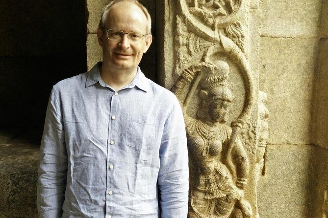 Day trip from Bangalore to Lepakshi for Temple architecture & paintings - FAQs