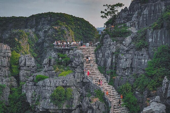 Day Trip from Hanoi to Ninh Binh Hoa Lu, Trang An, and Mua Cave - The Experience: Authentic, Well-Organized, and Memorable
