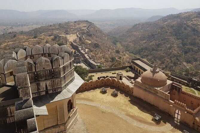 Day Trip from Udaipur to Kumbhalgarh Fort and Ranakpur - An In-Depth Look at the Udaipur to Kumbhalgarh and Ranakpur Tour
