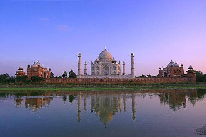 Day trip to Agra from Delhi - Key Points