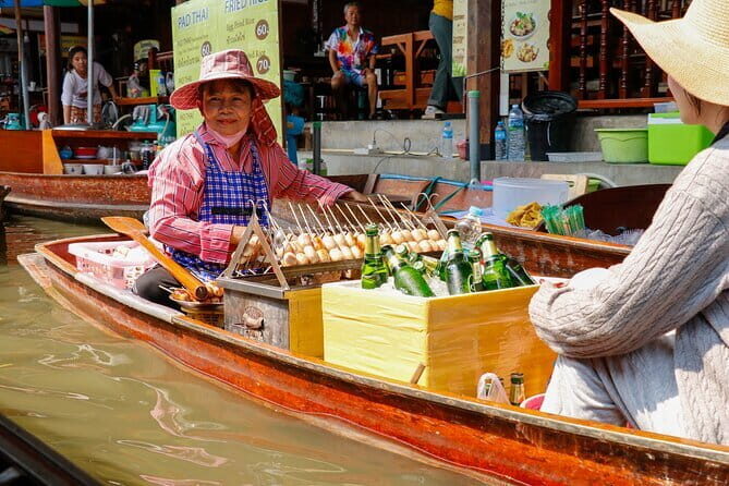 Day Trip to Bangkok Floating Market & Maeklong Railway - Transport, Group Size, and Practicalities