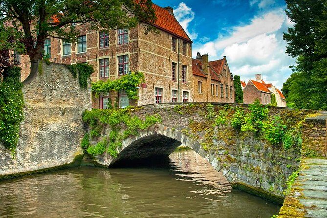 Day trip to Bruges in group - What Sets This Tour Apart