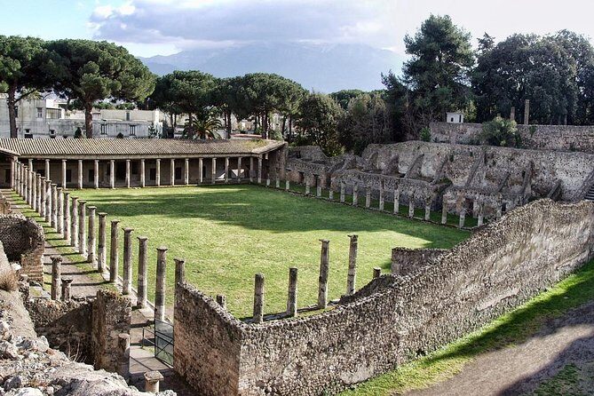 Day Trip to Capri, Blue Grotto, Sorrento & Pompeii Entry Tickets - Transportation and Logistics: What Travelers Should Expect