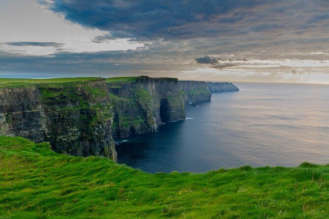 Day trip to Cliffs of Moher, Bunratty Castle and Ennis - Value for Money