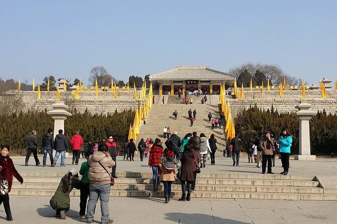 Day Trip to Hukou Waterfall and Huangdi Mausoleum - Introduction