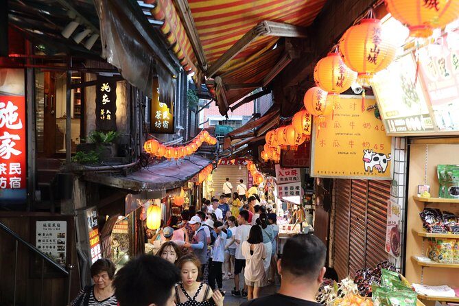 Day trip to Jiufen by a private charter! (4 hours) - The Sum Up