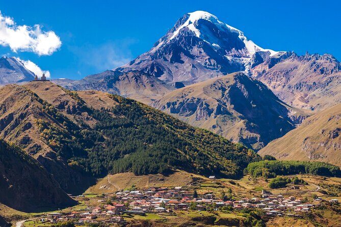 Day Trip to Kazbegi and Gudauri - Exploring the Itinerary: What to Expect at Each Stop