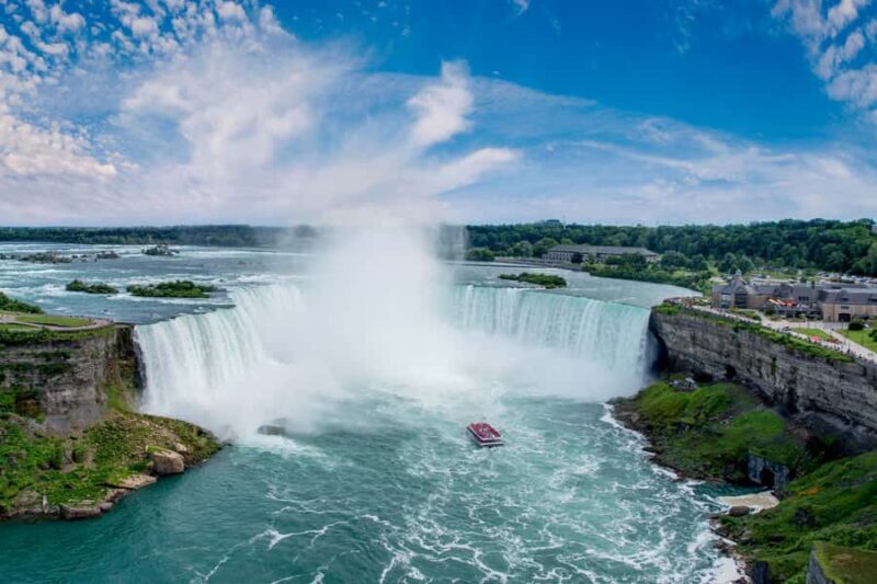 Day trip to Niagara from Toronto with Spanish speaking guide - Key Points