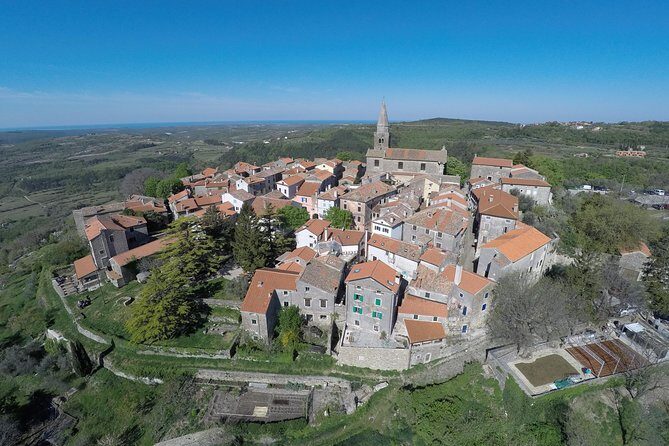 Day trip to Rovinj and Pula with lunch from Pore - Key Points