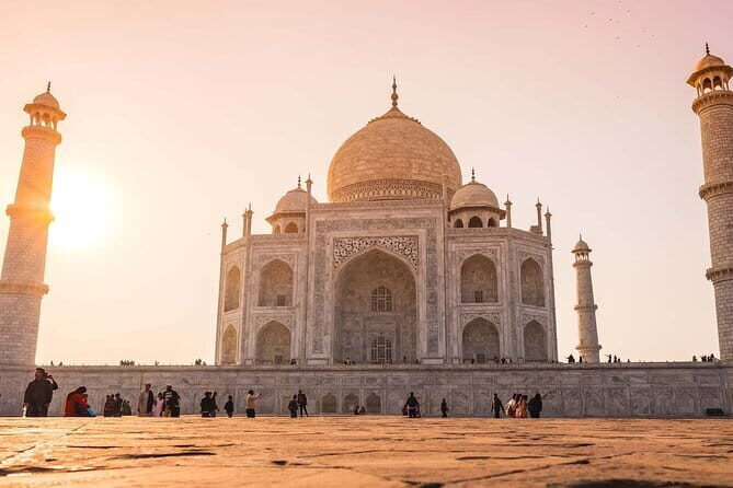 Day Trip to Taj Mahal, Agra Fort and Baby Taj from Delhi by Car - What We Love About This Tour