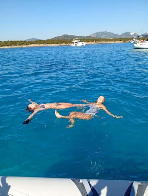 Day trips by dinghy to Capo Figari and Figarolo - The Sum Up