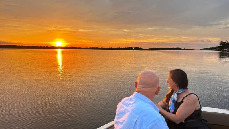 Daytona Beach: Small Group Champagne Sunset Cruise - Who Should Consider This Experience?