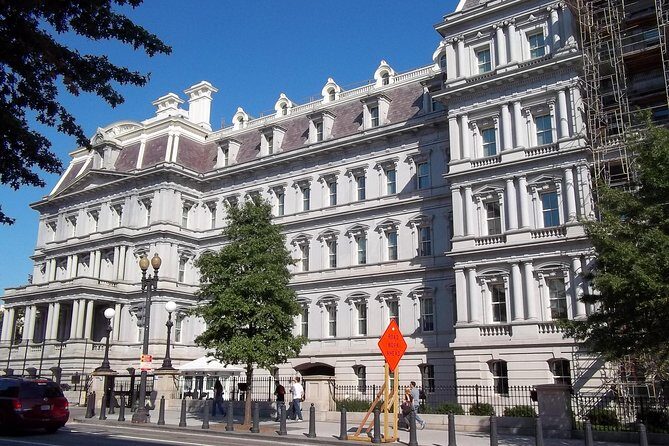 DC - Historical: At your leisure and your pace. Downloadable audiovisual tour. - FAQ