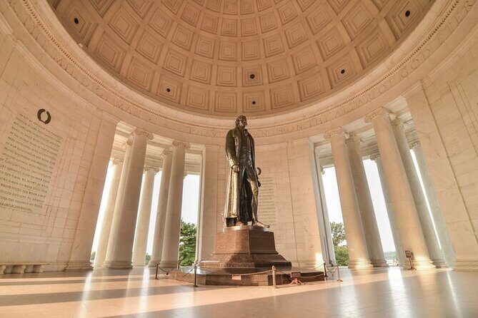 DC Monuments and Memorials Tour Day Tour - An In-Depth Look at the Tour Experience