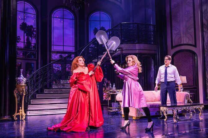 Death Becomes Her on Broadway Ticket - Who Should Book This Experience?