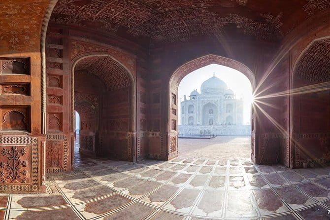 Delhi Airport to Agra Drop - Practical Details You Need to Know