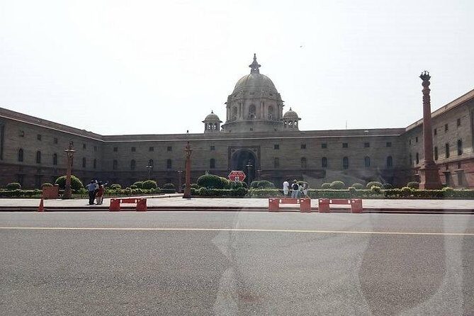 Delhi City Sightseeing Tour In a Private Car With Safe & Reliable Driver - Detailed Review of the Delhi City Sightseeing Tour