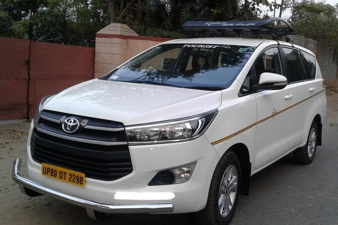 Delhi drop (any location) from Agra by private vehicle - The Route and Stops