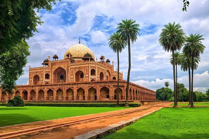 Delhi: Old and New Delhi Guided Full or Half-Day Tour - Unpacking the Itinerary: What You’ll See and Experience