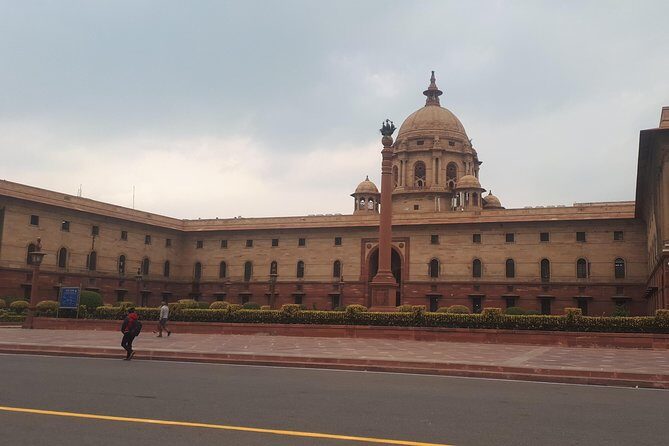 Delhi: Old & New Delhi full Day Private tour with Guided Tour - FAQs