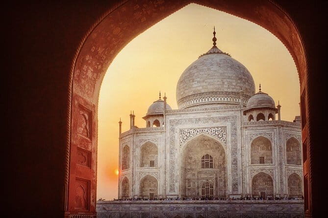 Delhi to Agra-Taj Mahal Trip Package with Entrances - An In-Depth Look at the Tour