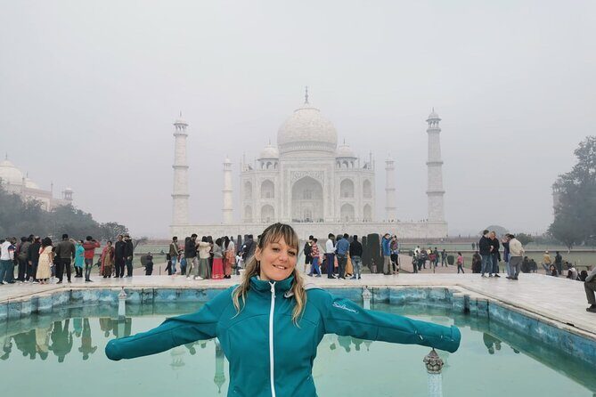 Delhi to Taj Mahal and return - Transportation with Tour Guide. - The Itinerary Breakdown: What to Expect