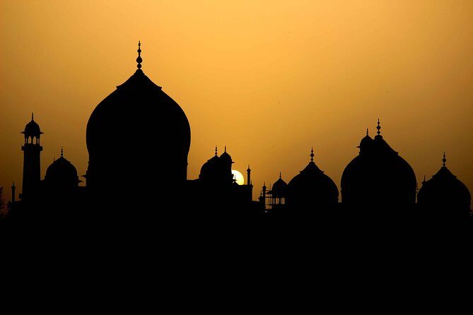 Delhi to Taj Mahal Tour By Private Air Conditioning Car - Exploring the Taj Mahal: A Wonder of the World