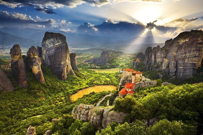 Delphi and Meteora Three Days Tour from Athens - Discover Greece’s UNESCO Treasures in a Relaxed 3-Day Tour from Athens