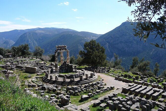 Delphi, Arachova and Levadia Krya Springs, Private Day Tour - A Deep Dive into the Itinerary