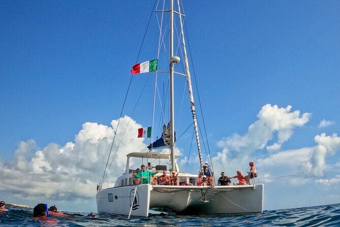Deluxe Catamaran Trip to Isla Mujeres, from Costa Mujeres Resorts - FAQ