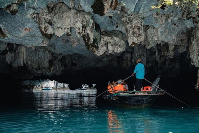 Deluxe Ha Long Bay Full-Day Cruise: Scenic Island & Surprise Cave - Exploring Ha Long Bay in Style: What to Expect from the Tour