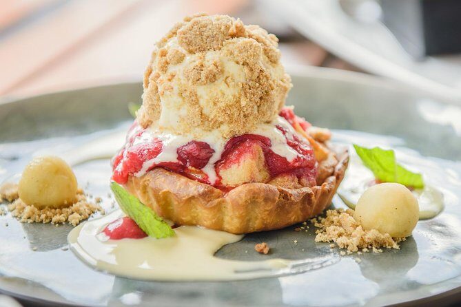 Deluxe Wine Tour to Tamborine Mountain, includes two course lunch - A Closer Look at the Itinerary