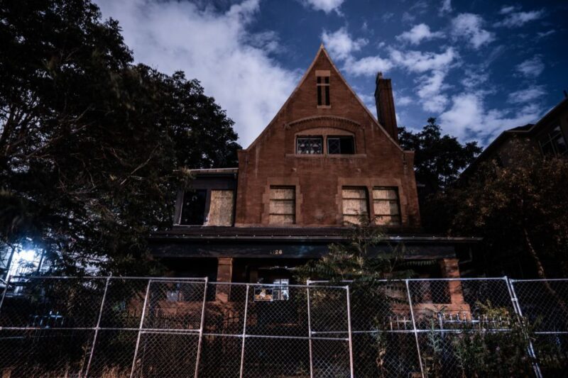 Denver: Denver Terrors Guided Ghost Tour - Authenticity and Guide Expertise