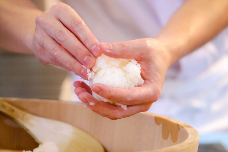 Denver : Hands-on Cooking Classes With Chef Kevin - Group Dynamics and Atmosphere