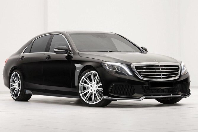 Departure by Luxury Sedan from Denver City to Denver Airport DEN - Key Points