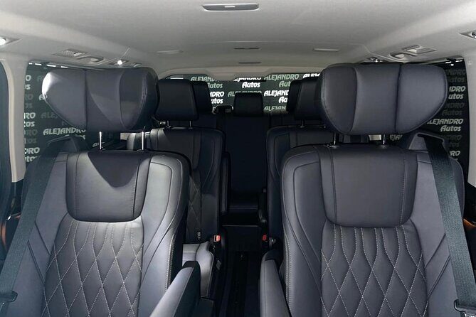 Departure by Private Minivan from Osaka City to Itami Airport ITM - Who Is This Transfer Best Suited For?