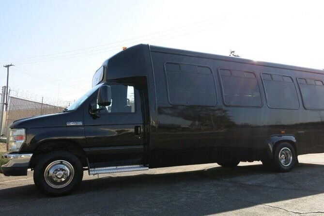 Departure by Van or Bus from Ottawa City to Ottawa Airport YOW - Why Choose This Transfer Service?