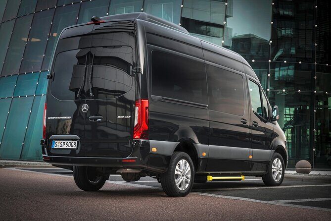 Departure from New Orleans to New Orleans MSY or Port by Minibus - Who Will Love This Transfer Service?