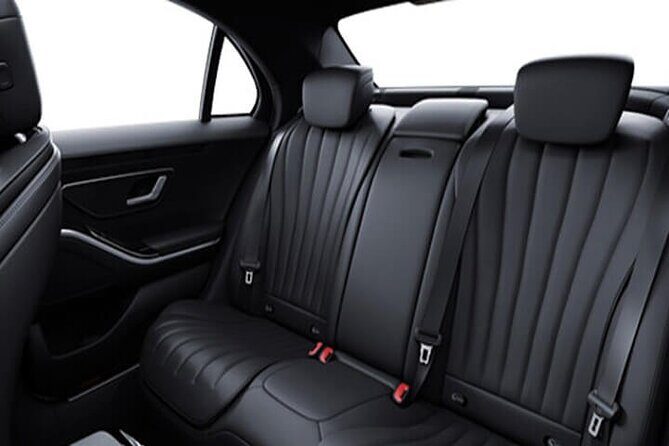 Departure Honolulu-Waikiki to Honolulu Airport HNL by Luxury Car - Key Points