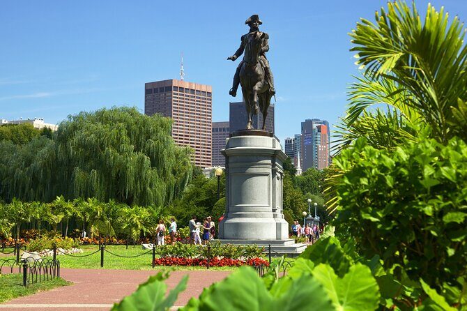 Departure Private Transfer: Boston City to Boston Airport BOS in Luxury SUV - The Experience in Detail