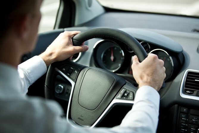 Departure Private Transfer from Barcelona City Hotels to Barcelona Airport - Booking and Convenience