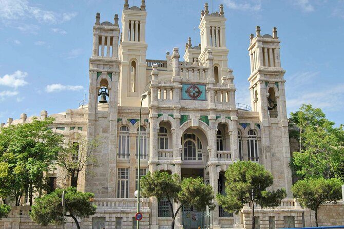 Departure Transfer from Madrid to Madrid Airport MAD in Private Van - The Vehicle and Comfort Level